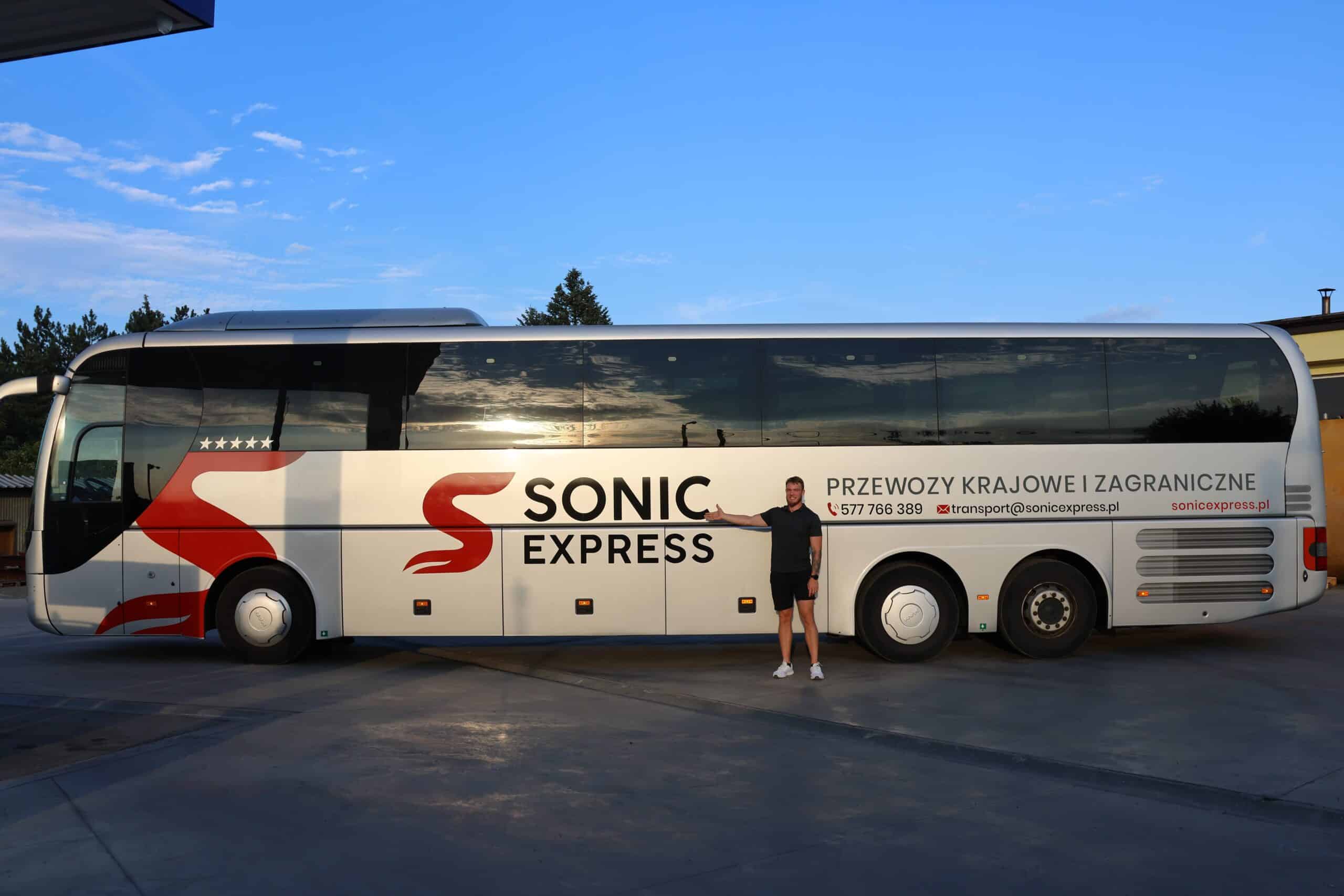 wynajem autokaru sonic express dla grup