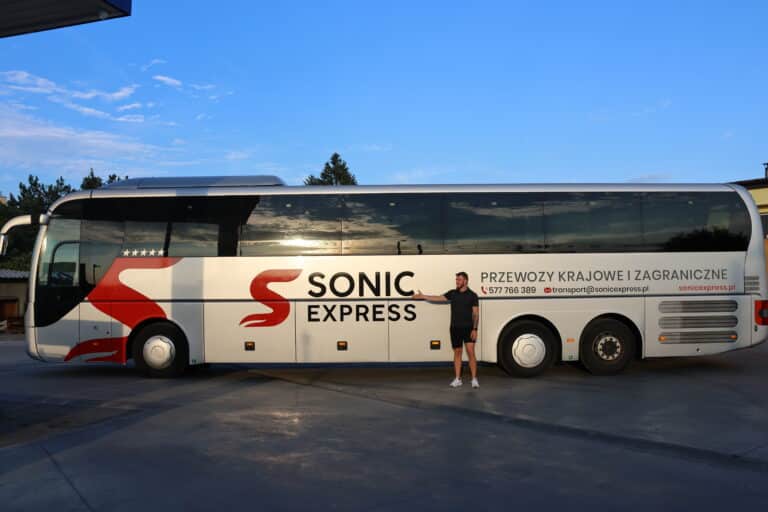 Wynajem autokaru Gliwice - Sonic Express w Gliwicach