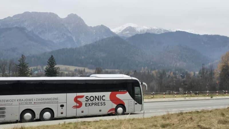 Ile miejsc ma autokar